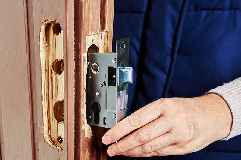 Cost to fix a pocket door